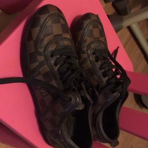 Lv sneakers